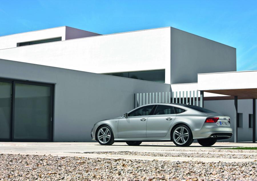  Audi S7 Sportback 2012 года  (WW) (фото 54 из 73)
